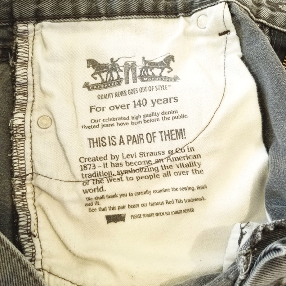 Levi's 505 Denim Jean Cutoff Shorts 10" Rise Black Wash Distressed Frayed - Picture 10 of 13